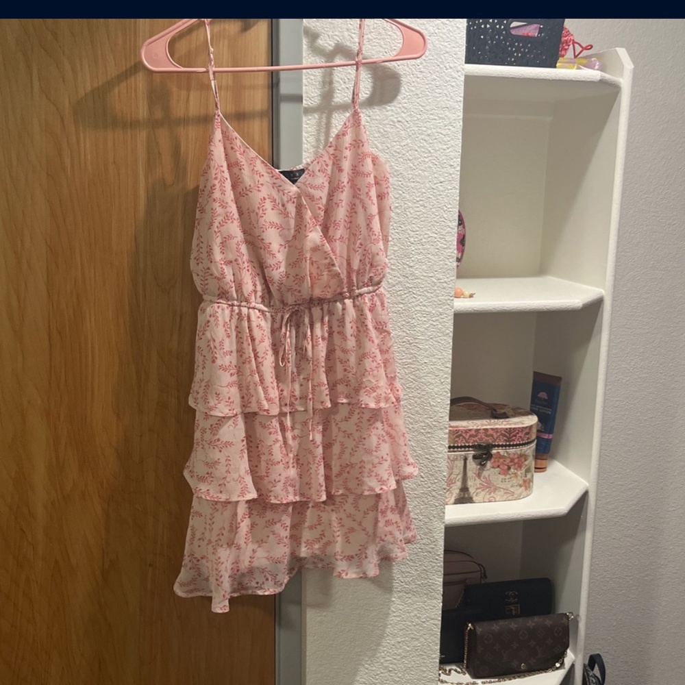 pink dress
